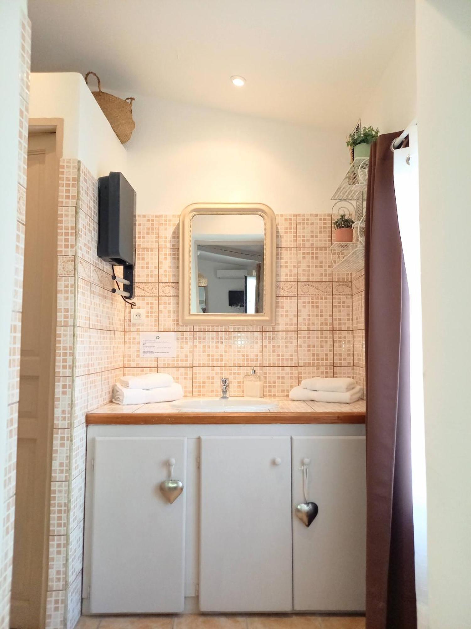 Maison D'Hotes Payan Champier Saint-Paul-Trois-Chateaux Luaran gambar
